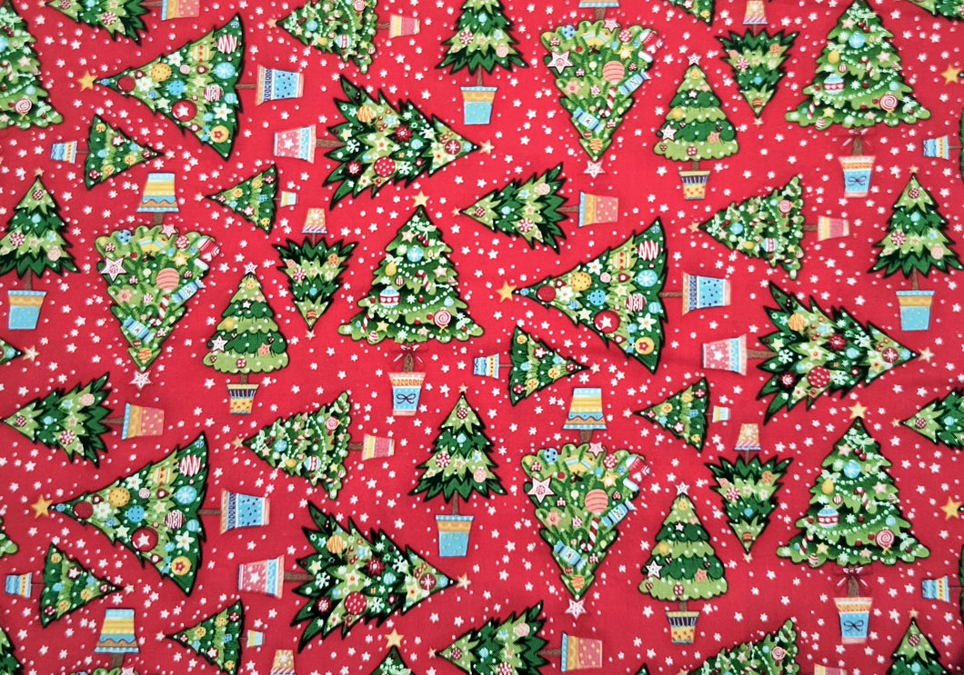 Christmas Tree - Makower UK - Red Fabric - 1/2 Meter - Cotton Fabric