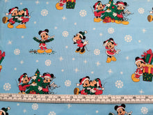 Charger l&#39;image dans la galerie, Disney - Mickey and Friends Christmas Day 71753 - Light Blue Fabric - 1/2 Meter - Cotton Fabric
