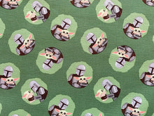 Charger l&#39;image dans la galerie, Star Wars Mandalorian II Mando and Child Toss Green Fabric - 1/2 Meter - Cotton Fabric
