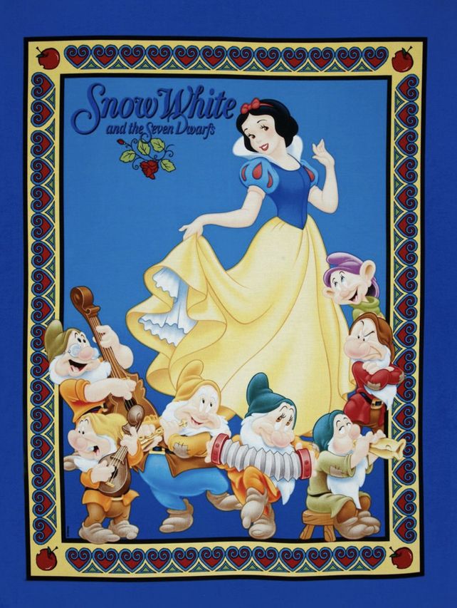 Disney Snow White and the seven Dwarfs Panel - Cotton Fabric